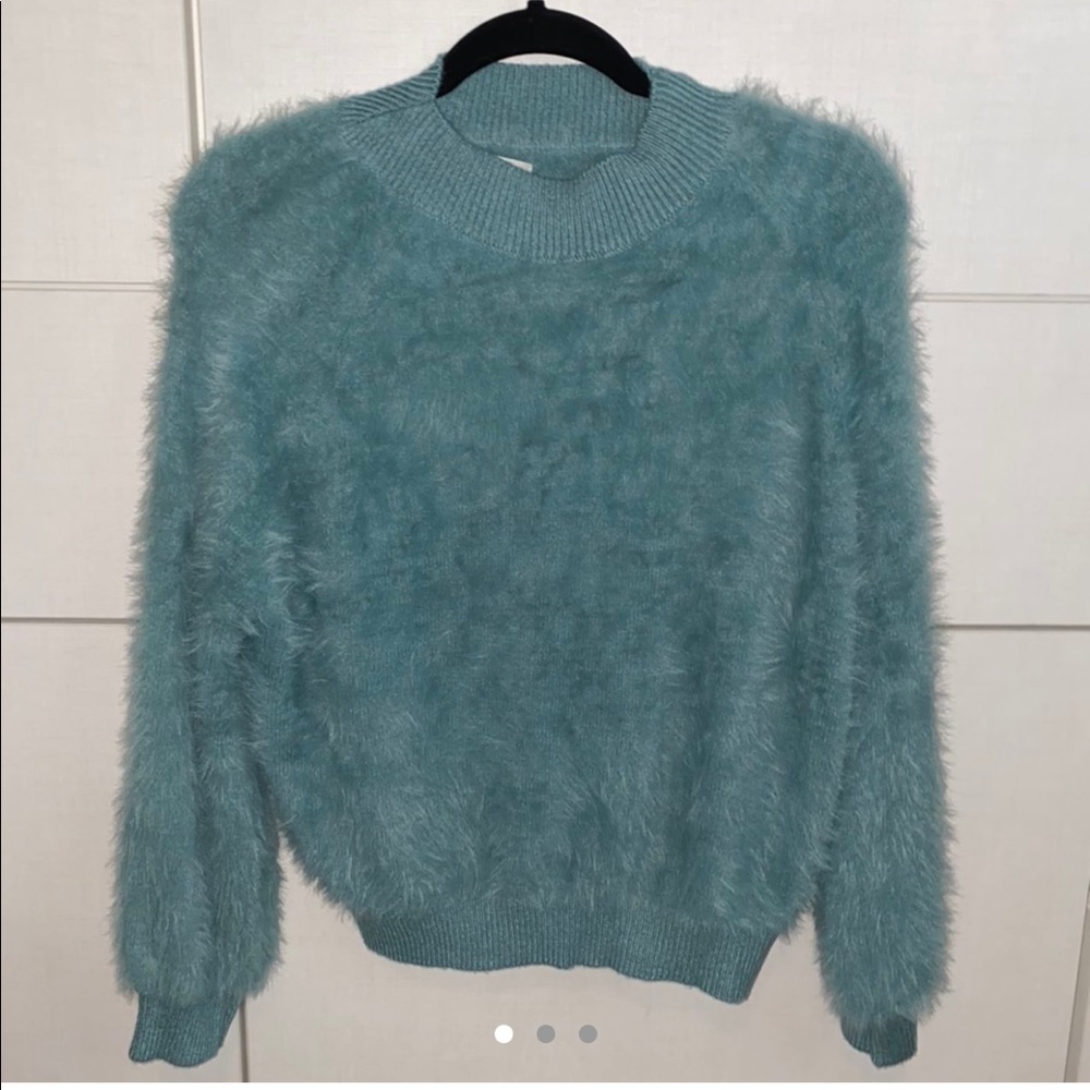 Fluffy urban outfitters sweater